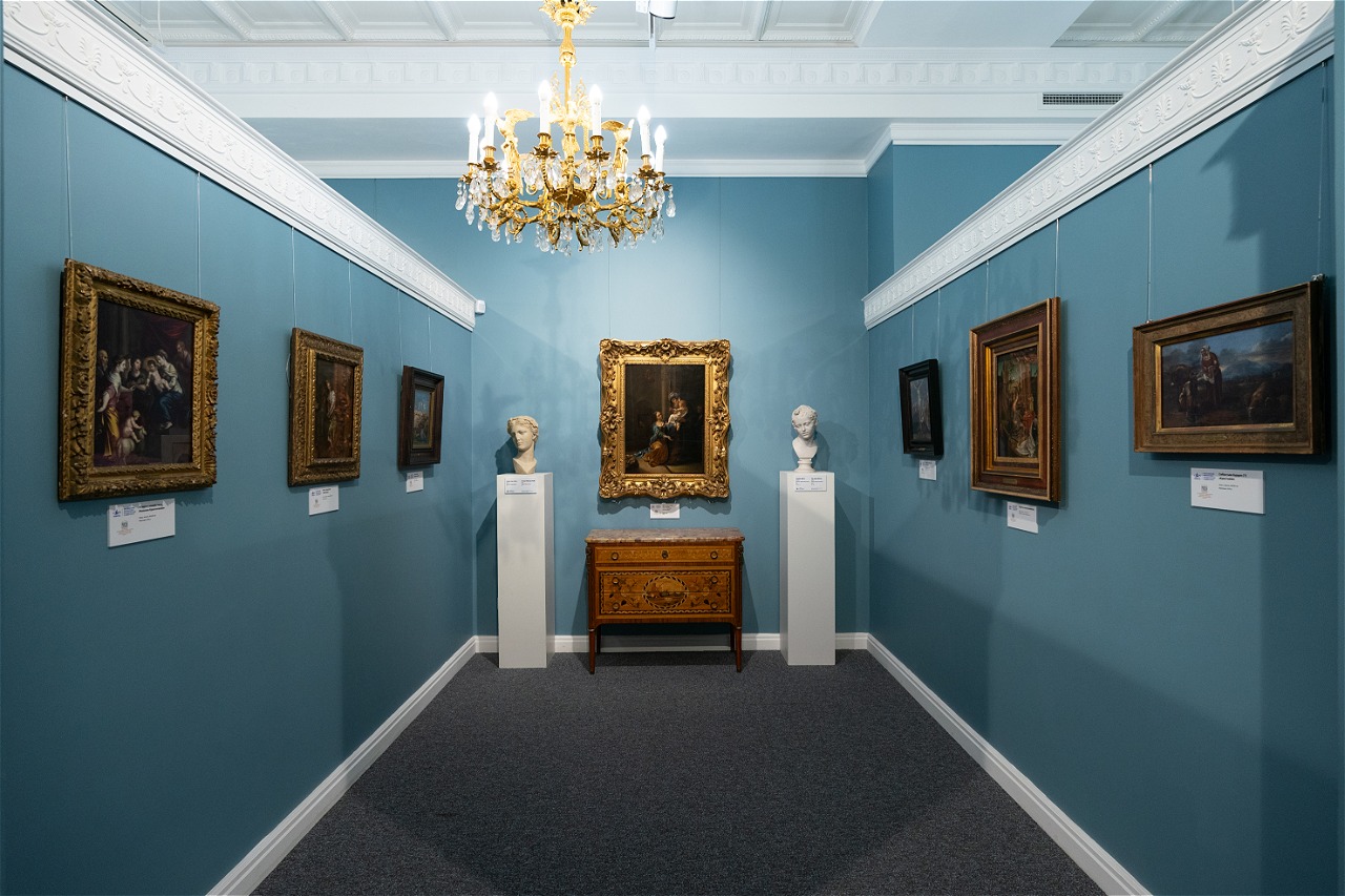 Студенты университета